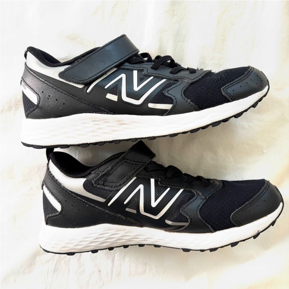 New Balance Fresh Foam Black Sneakers SZ 4.5 Youth Worn 1X - Picture 15 of 15